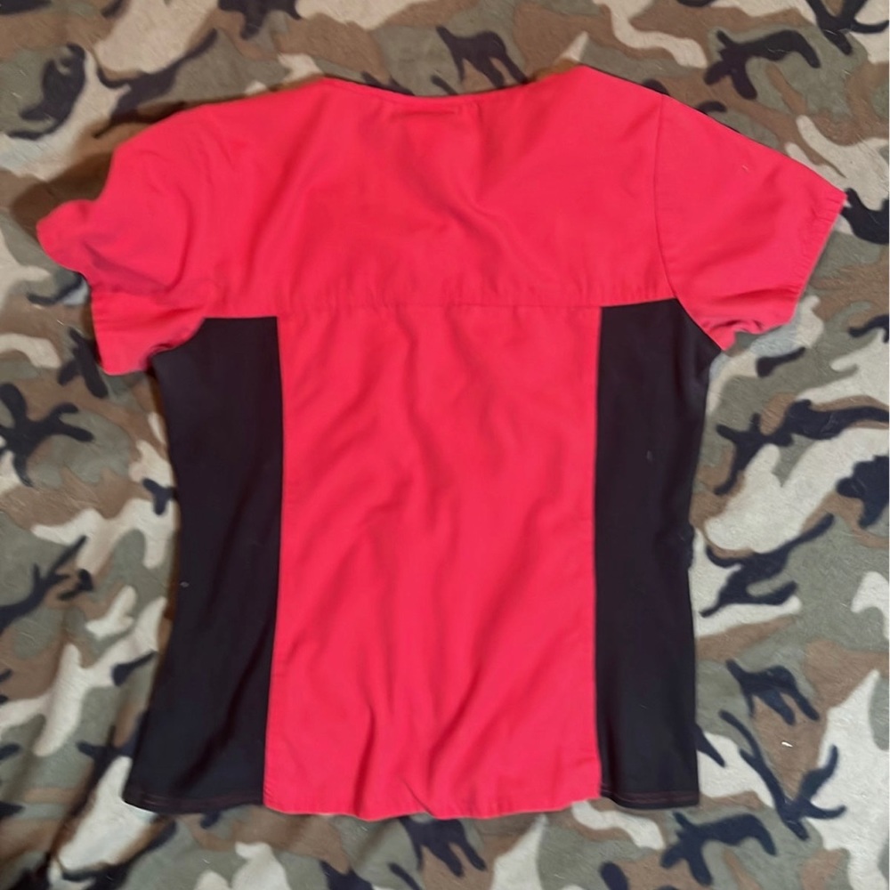 Scrub top - Picture 3 of 3